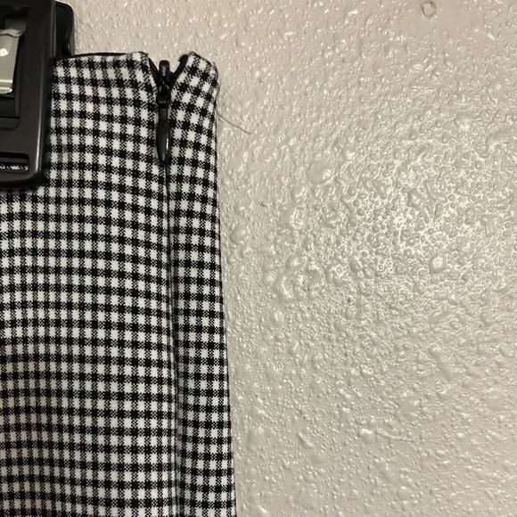 Zara Basic Collection Black and White Checkered pants - Picture 4 of 5